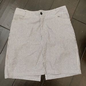 Brandy Melville skirt
